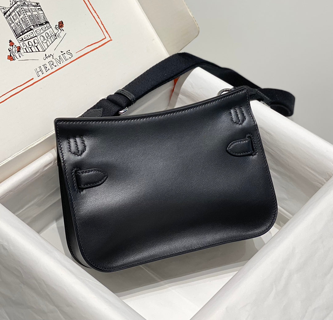 HM JYPSI¨¨RE MINI 23 BLACK CALFSKIN SILVER HARDWARE