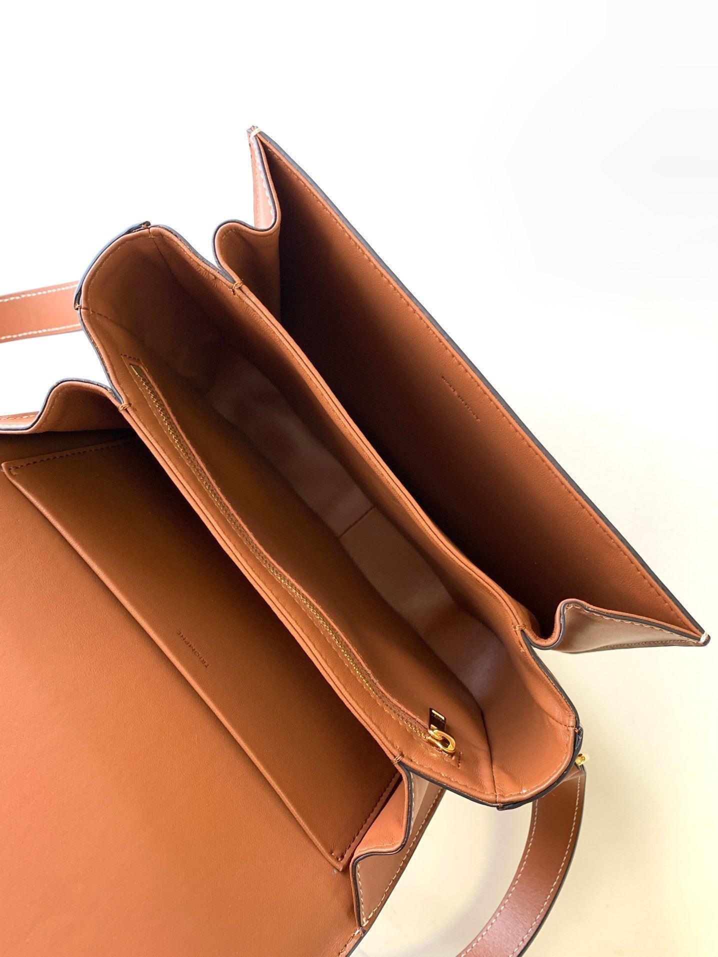 CLASSIQUE TRIOMPHE 22CM TEXTILE AND CALFSKIN