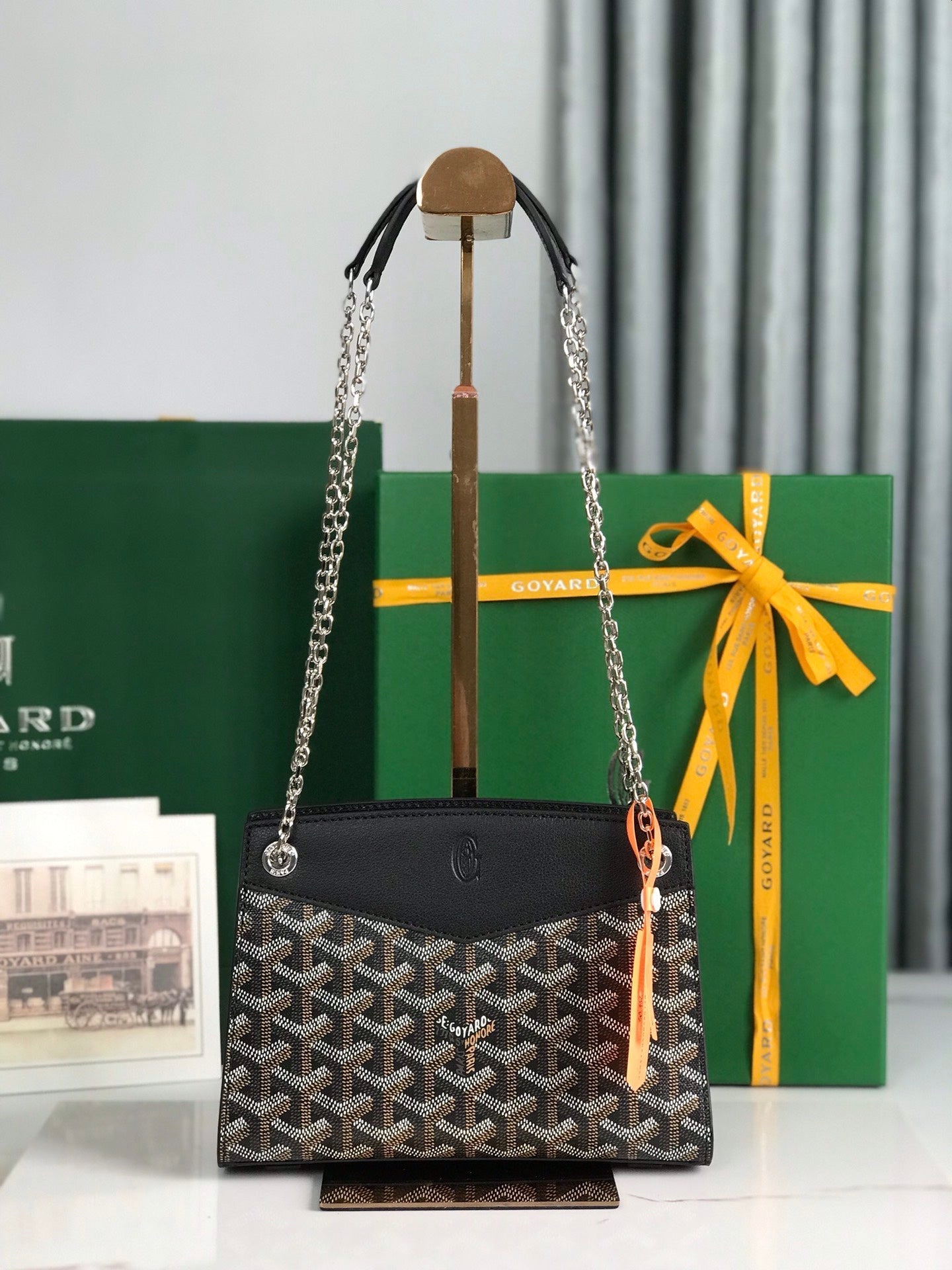 ROUETTE STRUCTUR¨¦ MINI BAG 21 IN BLACK GOYARDINE CANVAS AND CALFSKIN