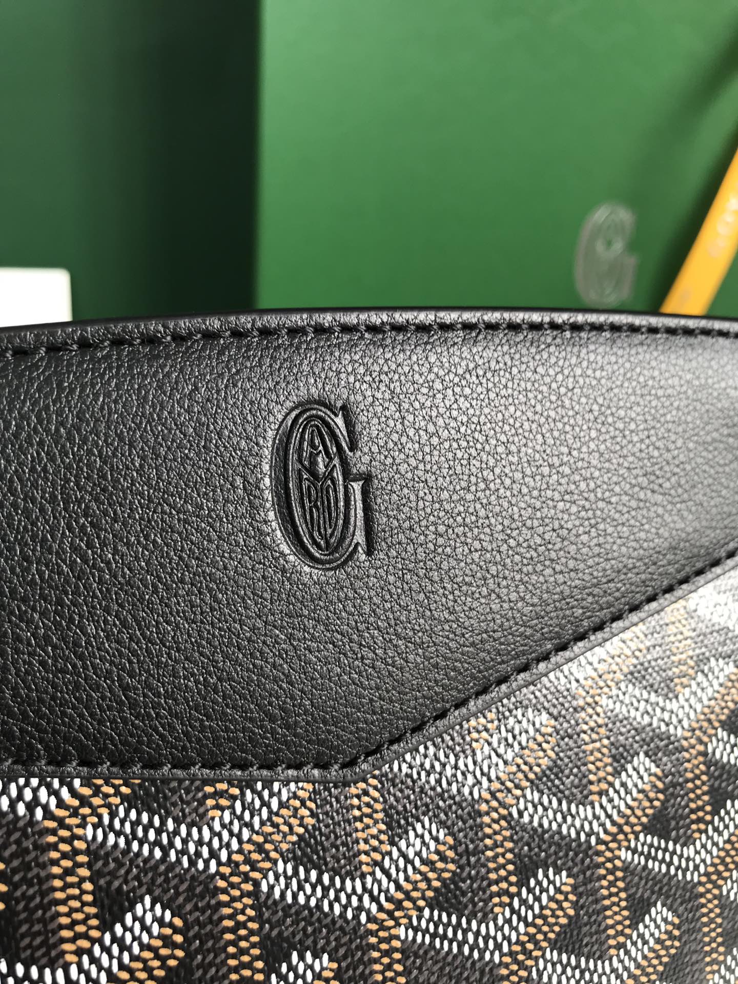 ROUETTE STRUCTUR¨¦ MINI BAG 21 IN BLACK GOYARDINE CANVAS AND CALFSKIN