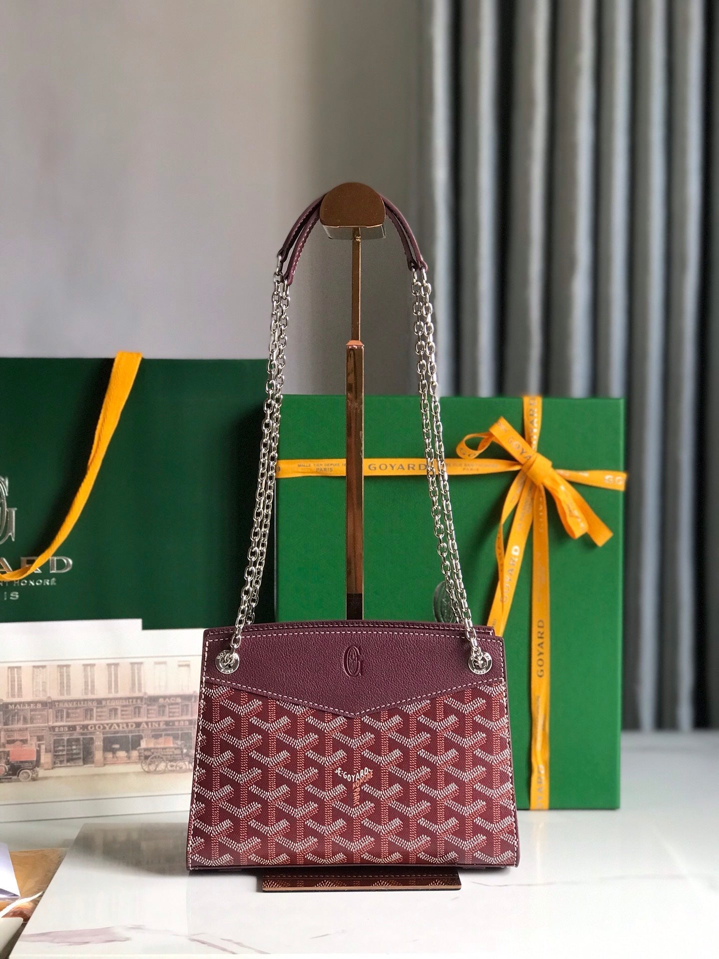 ROUETTE STRUCTUR¨¦ MINI BAG 21 IN WINE RED GOYARDINE CANVAS AND CALFSKIN