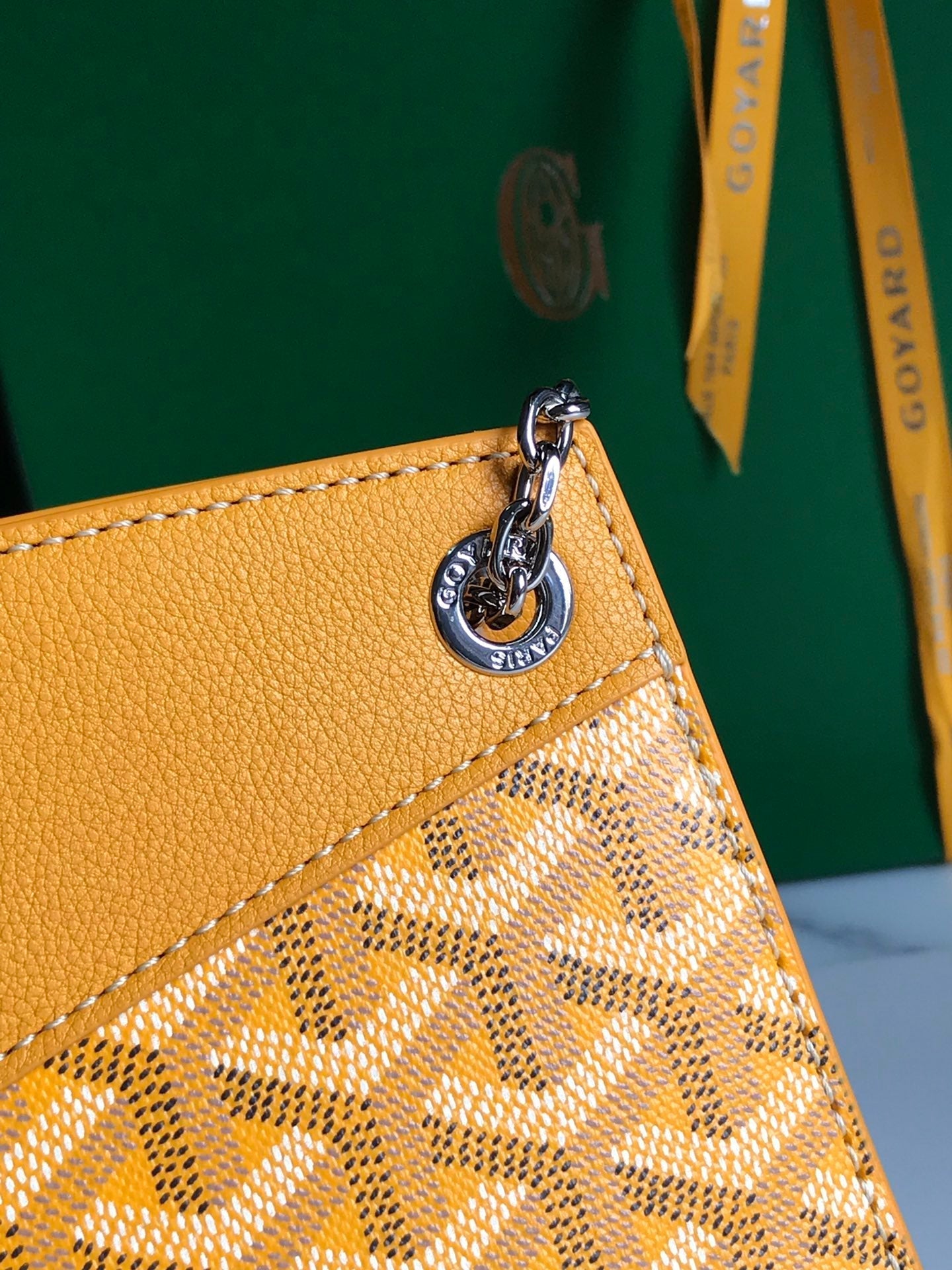 ROUETTE STRUCTUR¨¦ MINI BAG 21 IN YELLOW GOYARDINE CANVAS AND CALFSKIN