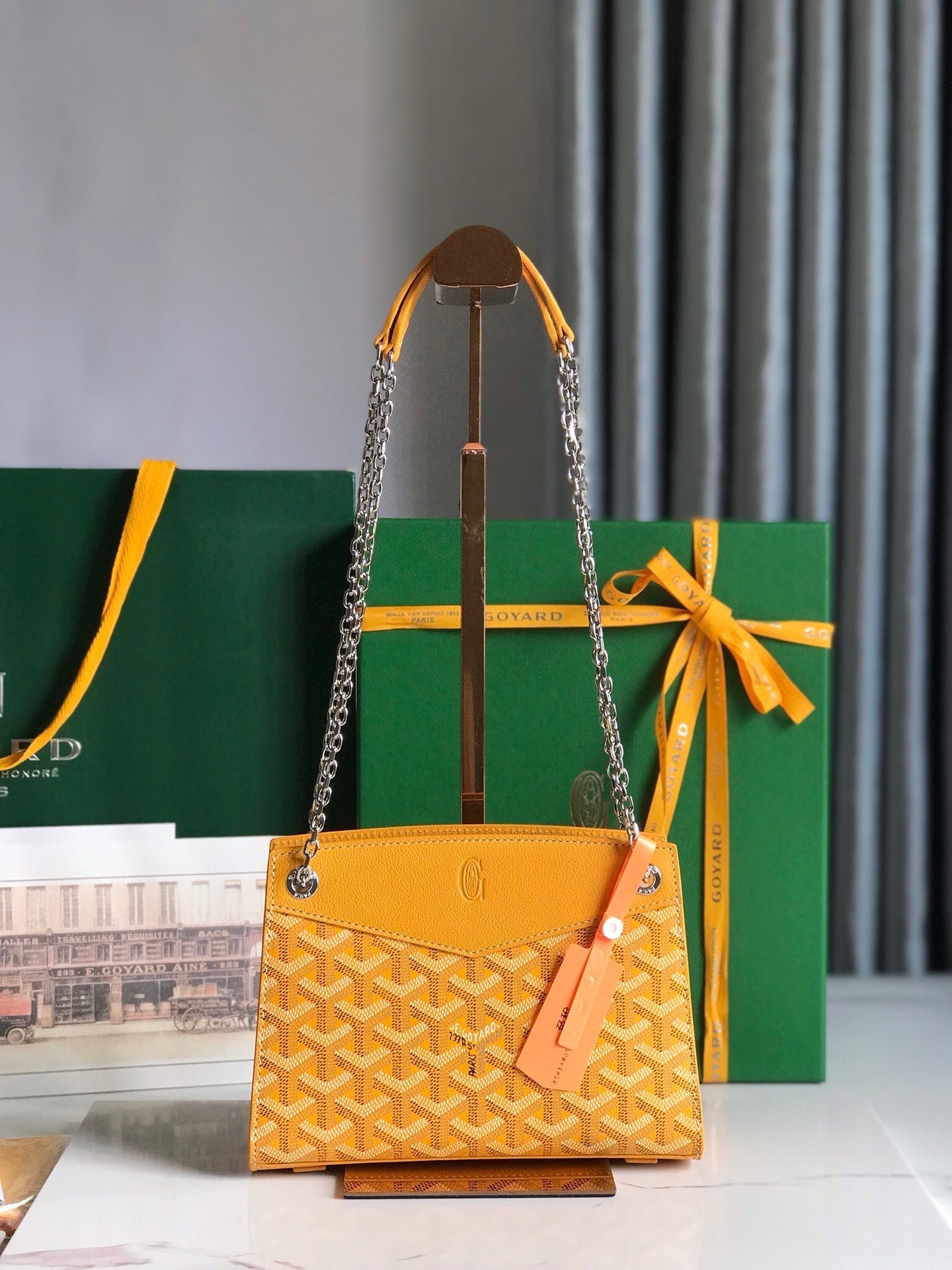 ROUETTE STRUCTUR¨¦ MINI BAG 21 IN YELLOW GOYARDINE CANVAS AND CALFSKIN
