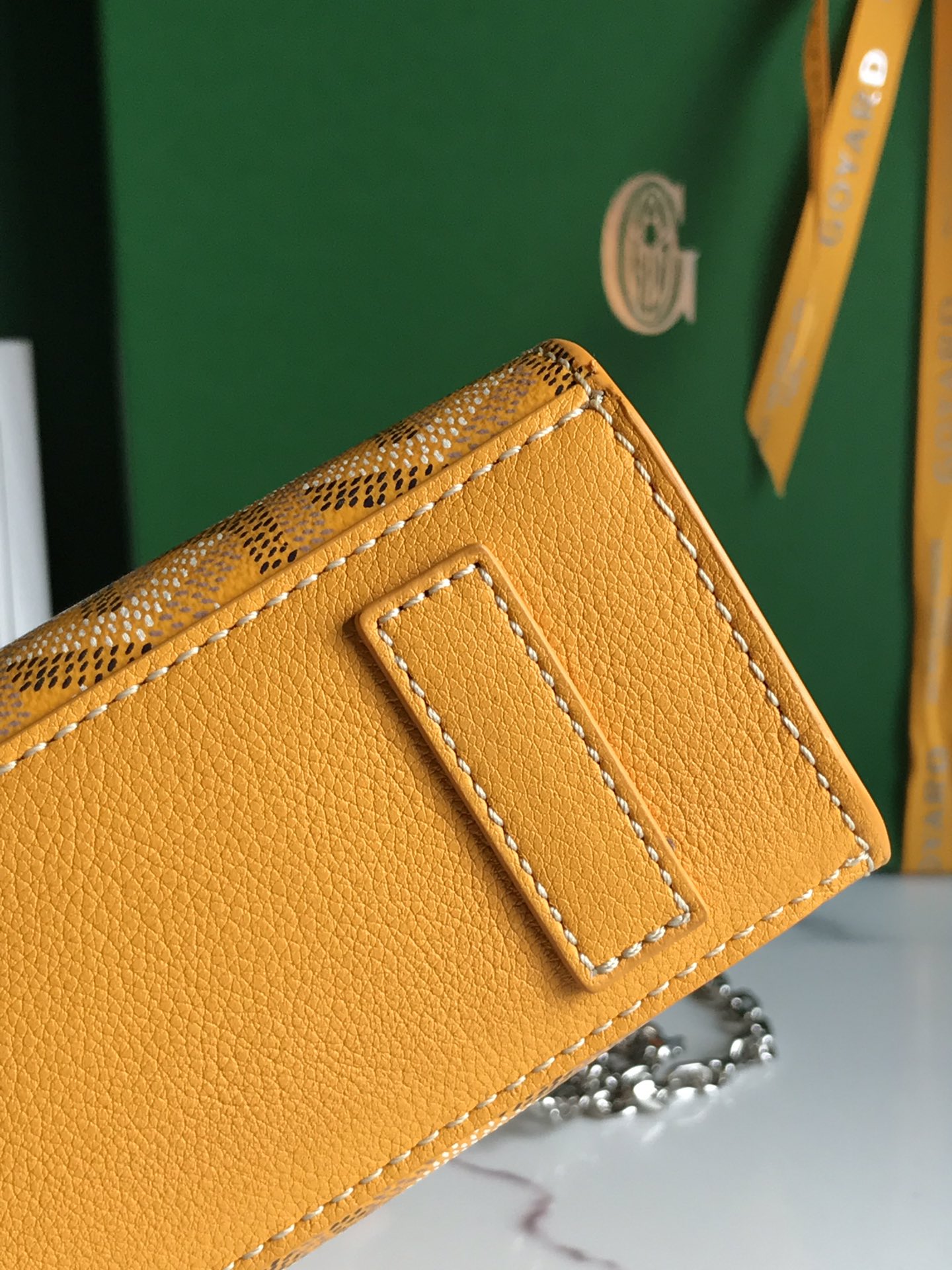 ROUETTE STRUCTUR¨¦ MINI BAG 21 IN YELLOW GOYARDINE CANVAS AND CALFSKIN