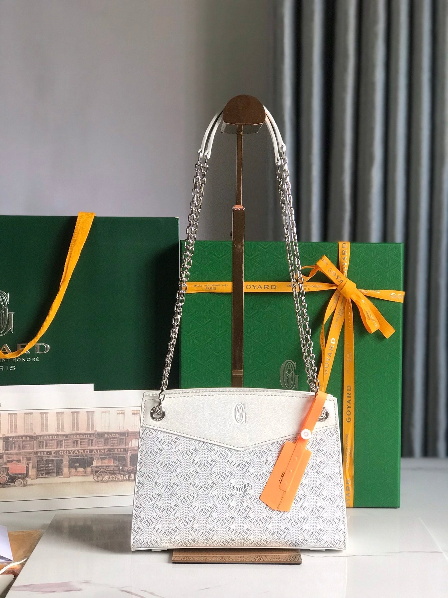 ROUETTE STRUCTUR¨¦ MINI BAG 21 IN WHITE GOYARDINE CANVAS AND CALFSKIN