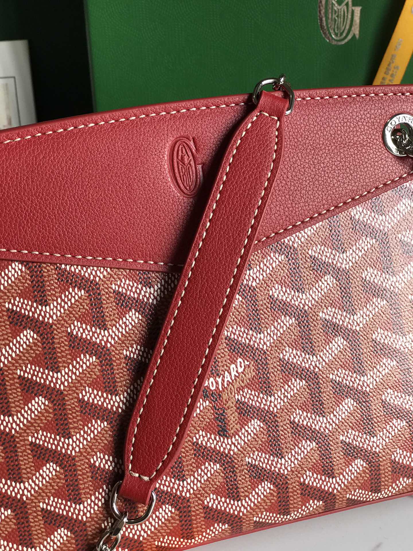 ROUETTE STRUCTUR¨¦ MINI BAG 21 IN CLASSIC RED GOYARDINE CANVAS AND CALFSKIN