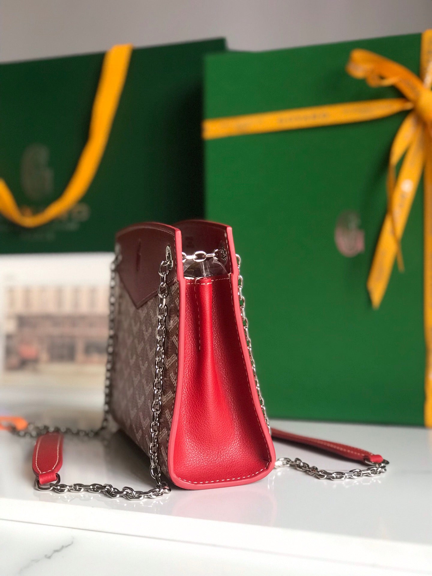 ROUETTE STRUCTUR¨¦ MINI BAG 21 IN CLASSIC RED GOYARDINE CANVAS AND CALFSKIN