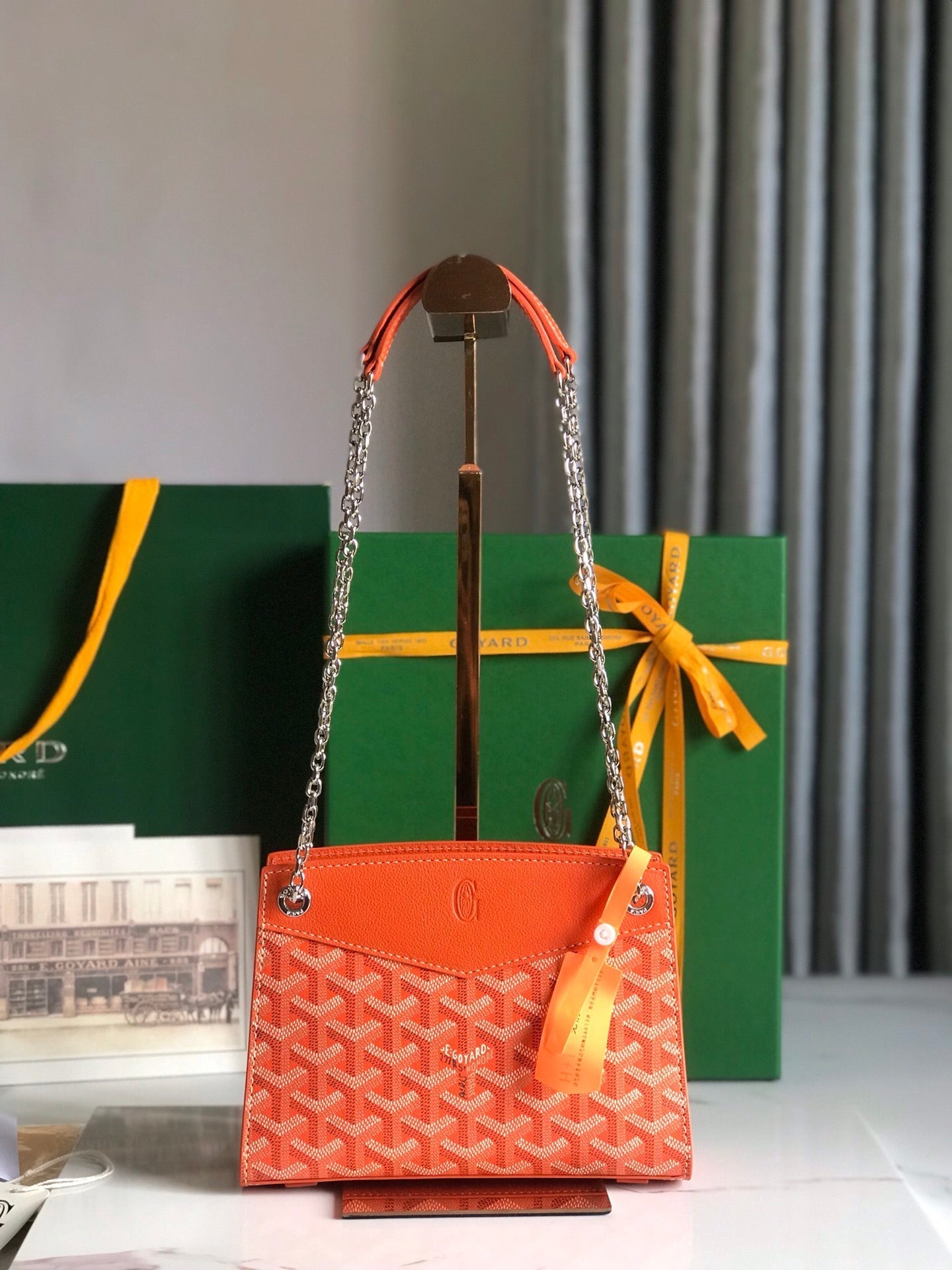 ROUETTE STRUCTUR¨¦ MINI BAG 21 IN ORANGE GOYARDINE CANVAS AND CALFSKIN