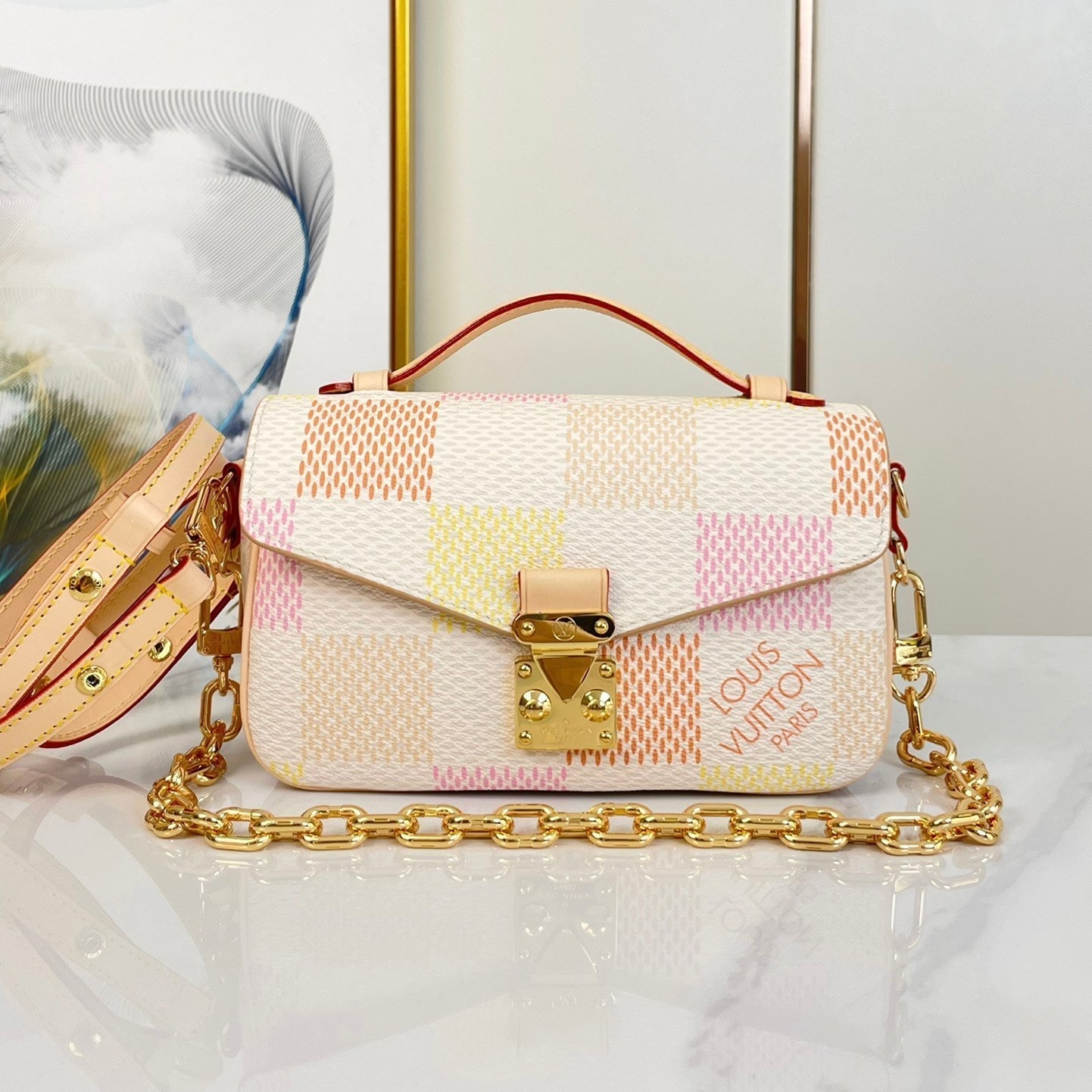 POCHETTE M¨¦TIS EAST WEST 21 IN PEACH DAMIER GIANT CANVAS GOLD HARDWARE