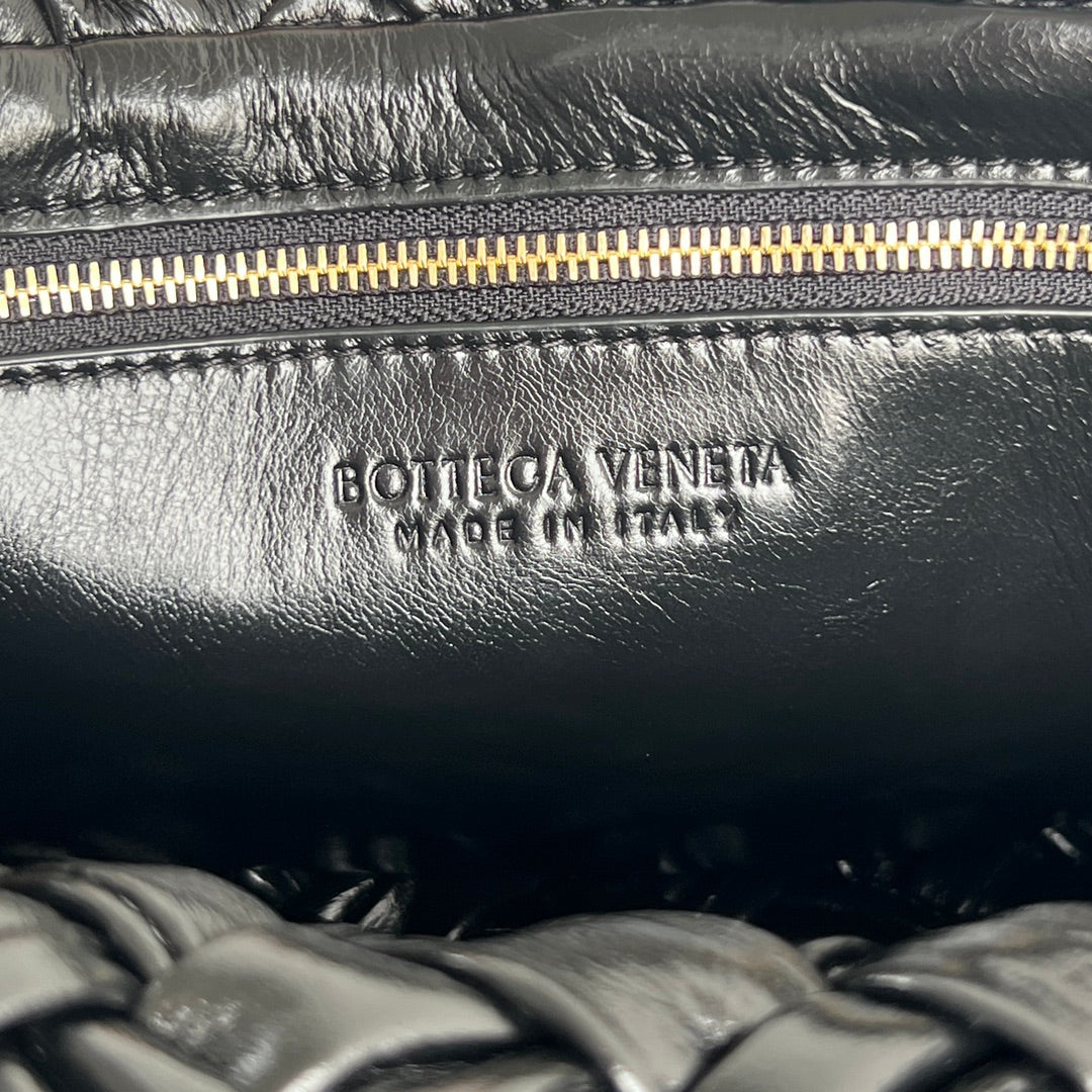 KALIMERO CITT¨¤ 25 IN BLACK CALFSKIN