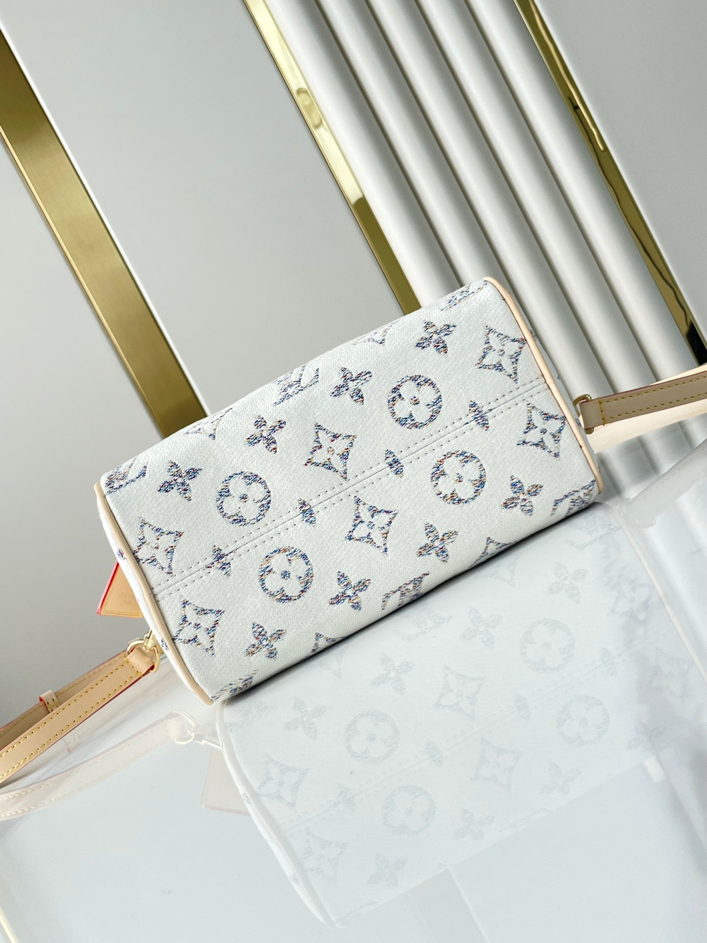 SPEEDY BANDOULI¨¨RE 20 IN WHITE MONOGRAM JACQUARD FABRIC AND BEIGE CALFSKIN TRIM