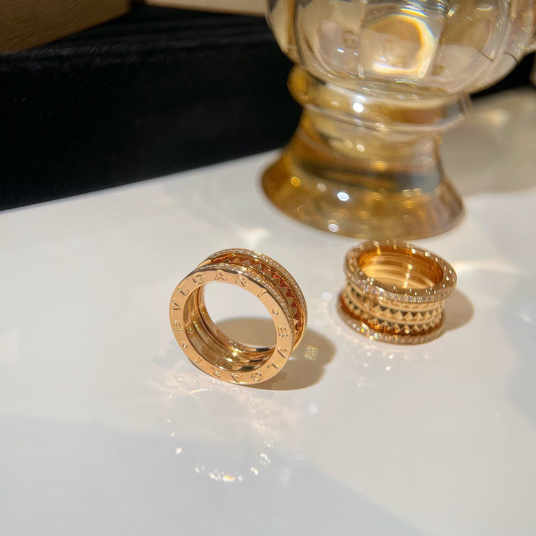 DIANA ZERO 1 ROCK GOLD CERAMIC WITH PAVED DIAMONDS RING