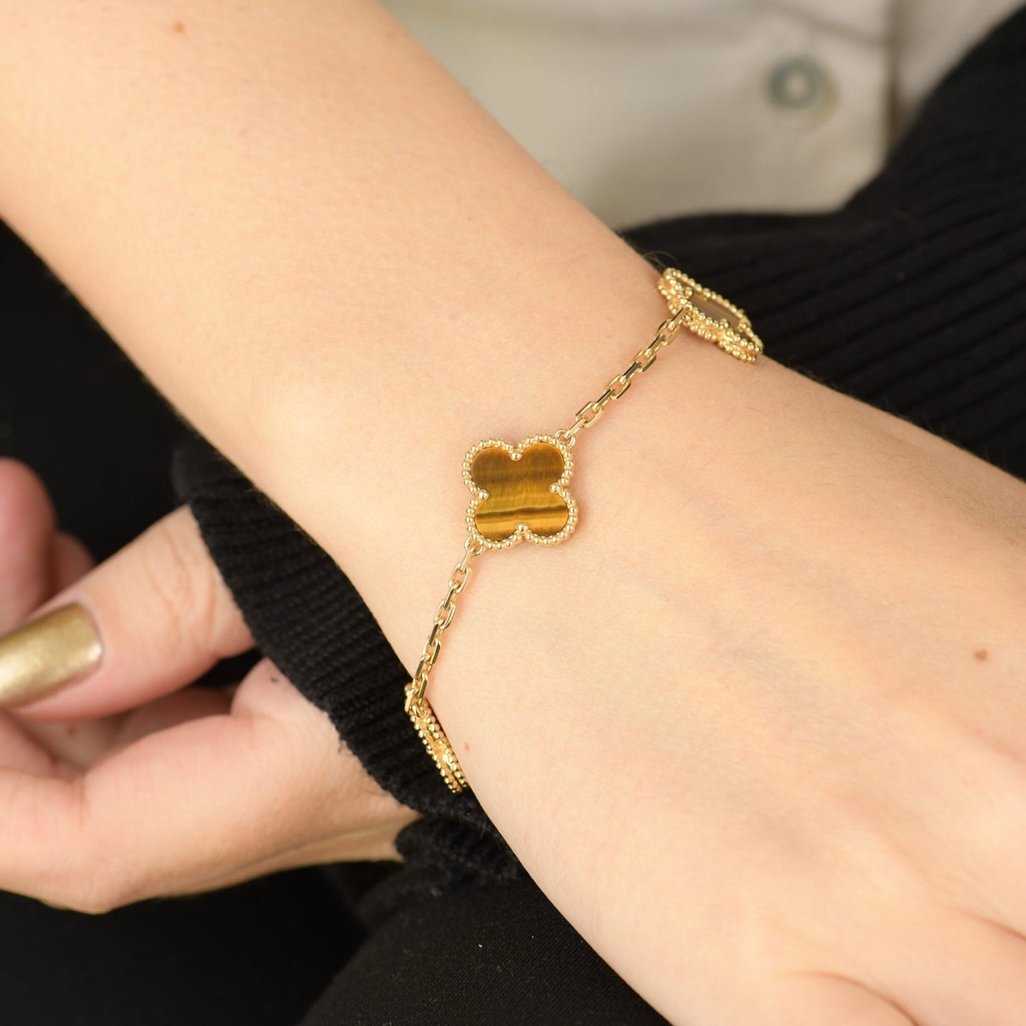 DIANA CLOVER 5 MOTIFS TIGER EYE BRACELET