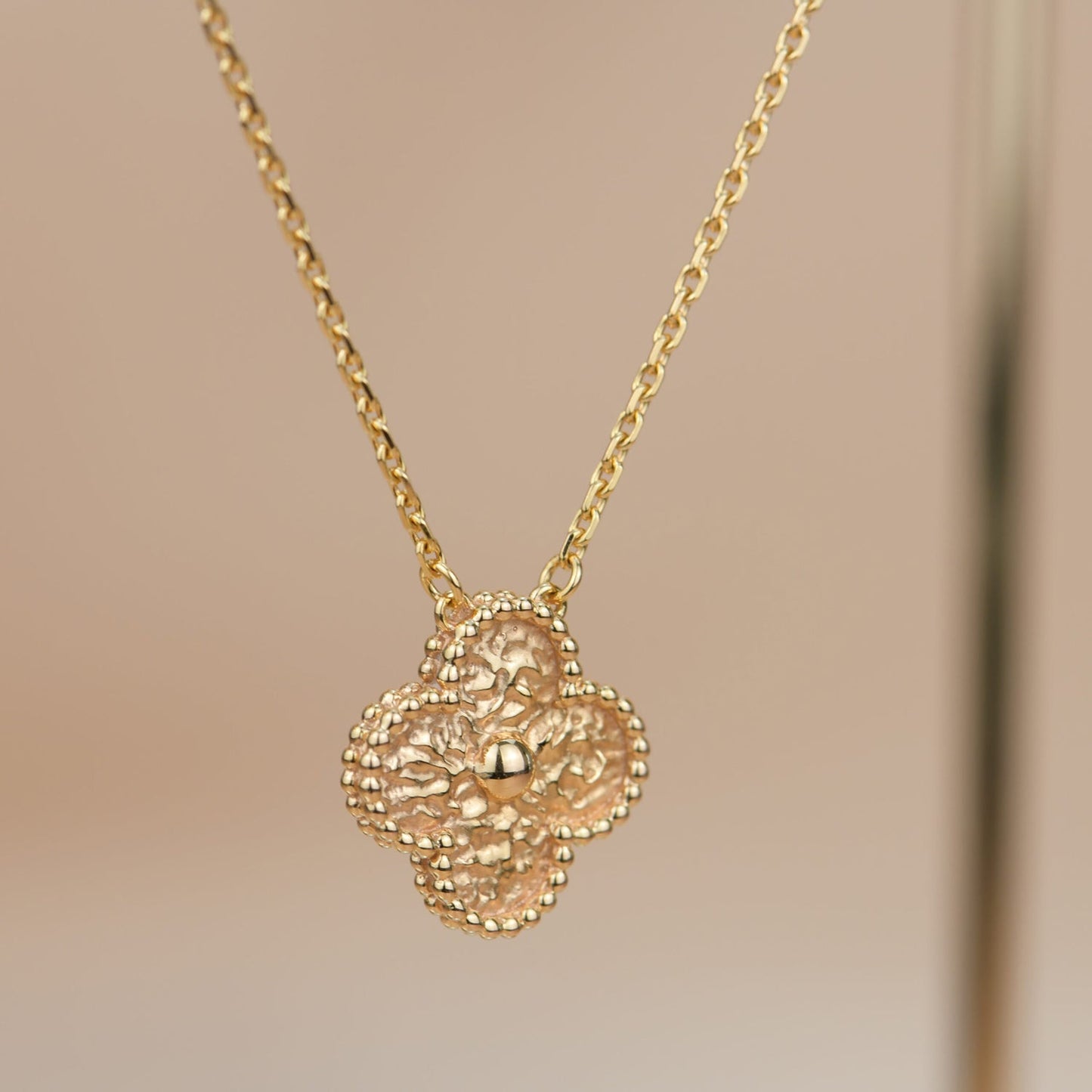 CLOVER 15MM BRONZING NECKLACE
