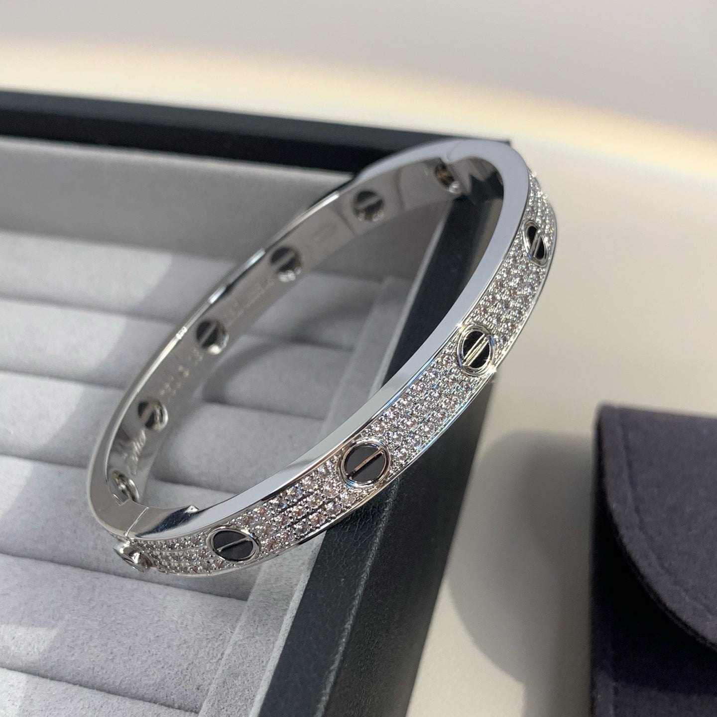 DIANA LOVE BRACELET 6.1MM DIAMOND-PAVED CERAMIC