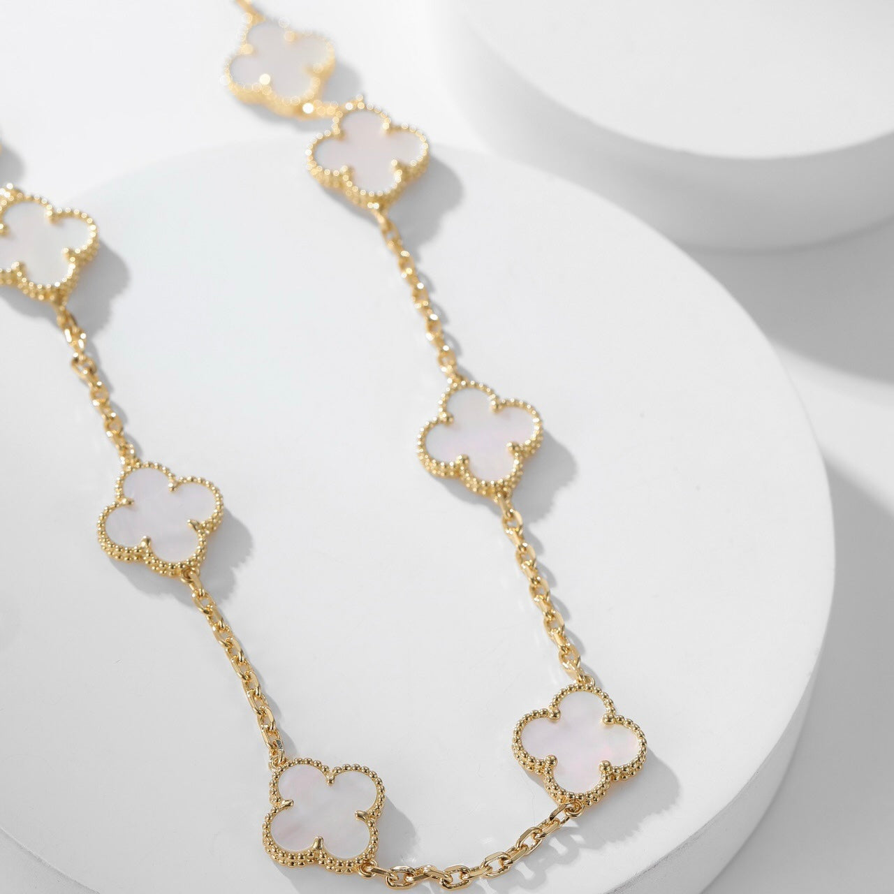 DIANA CLOVER 10 MOTIFS WHITE MOTHER OF PEARL NECKLACE