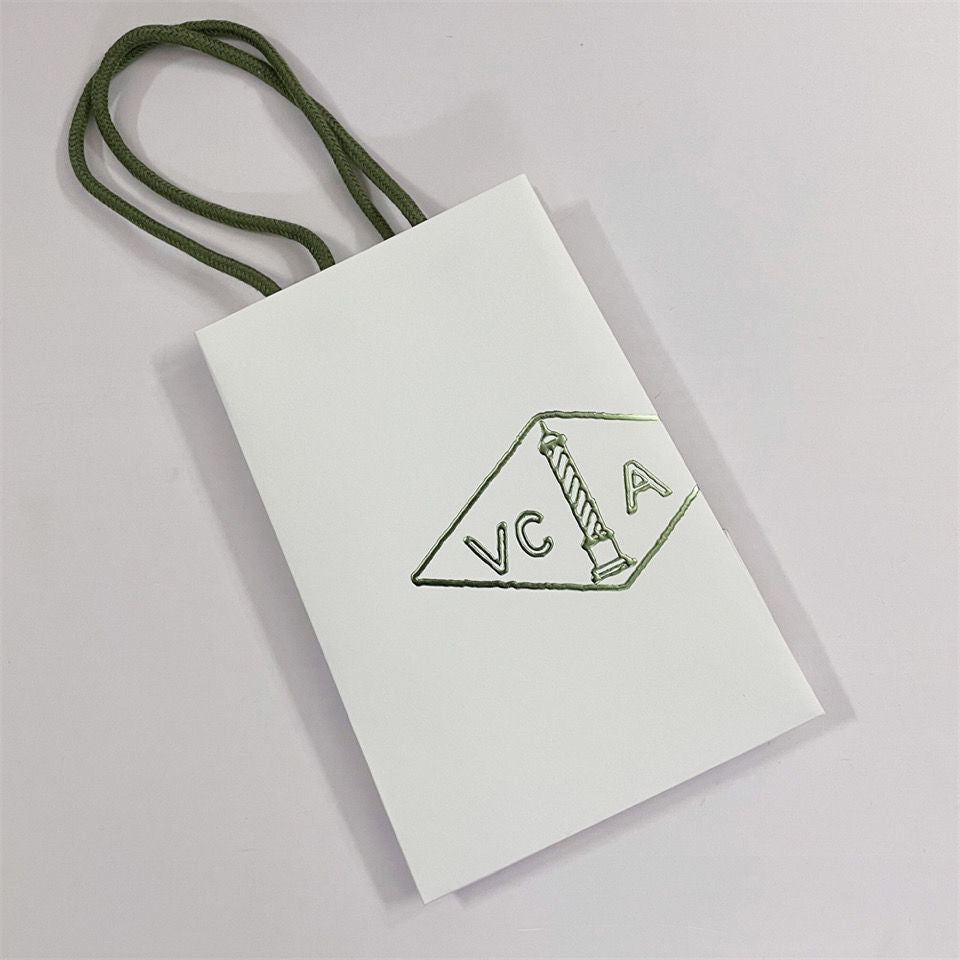 Bracelet, collier, bague, coffret et sac cadeau VA CLOVER