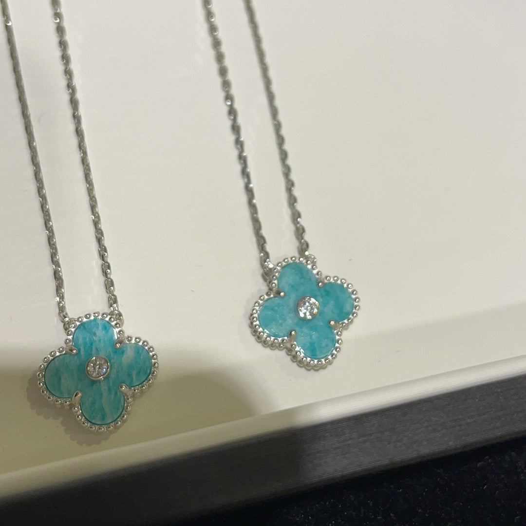 DIANA CLOVER 15MM DIAMOND SVRES PORCELAIN NECKLACE SILVER