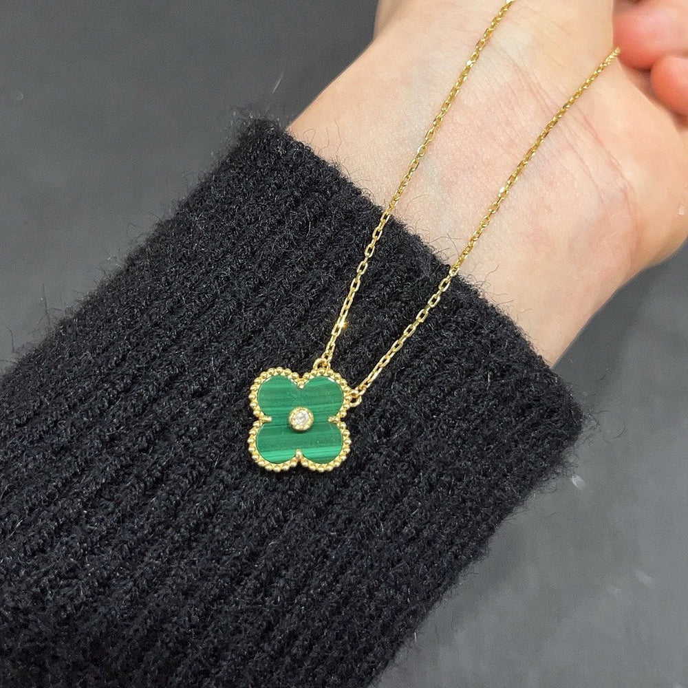 DIANA CLOVER 15MM DIAMOND TURQUOISE NECKLACE