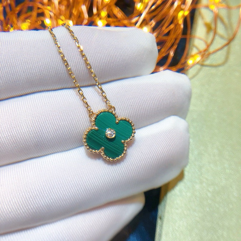 DIANA CLOVER 15MM DIAMOND TURQUOISE NECKLACE