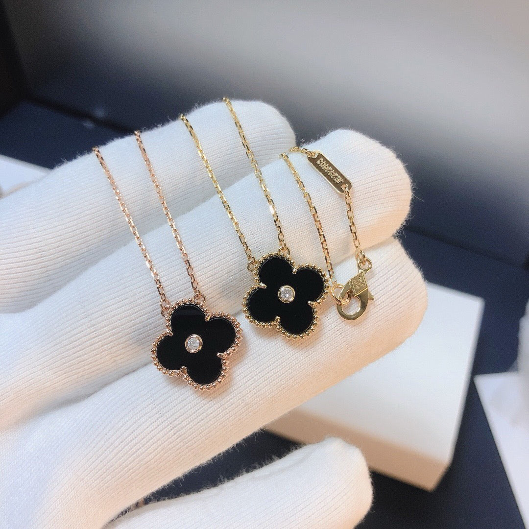 DIANA CLOVER 15MM DIAMOND ONYX NECKLACE