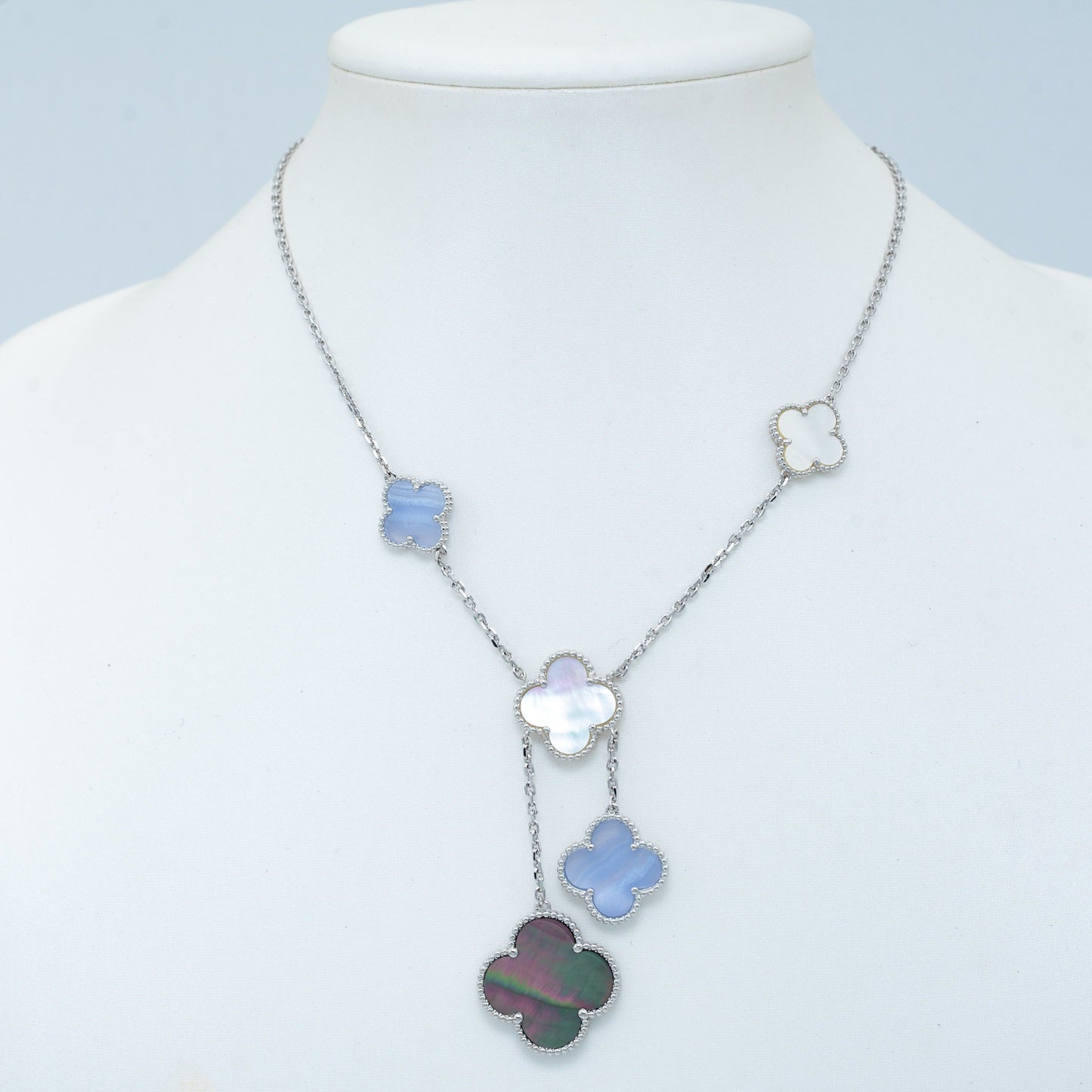 DIANA CLOVER MOP CHALCEDONY NECKLACE SILVER 6 MOTIF