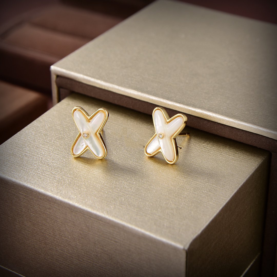 Boucles d'oreilles Diana Jeux de Nacre Blanche Or Diamant
