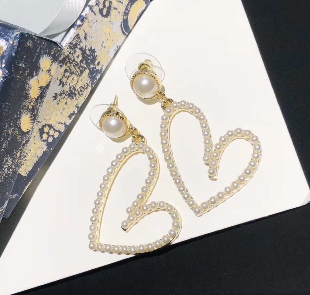 PEARL GOLD PLATED OPEN HEART EARRINGS