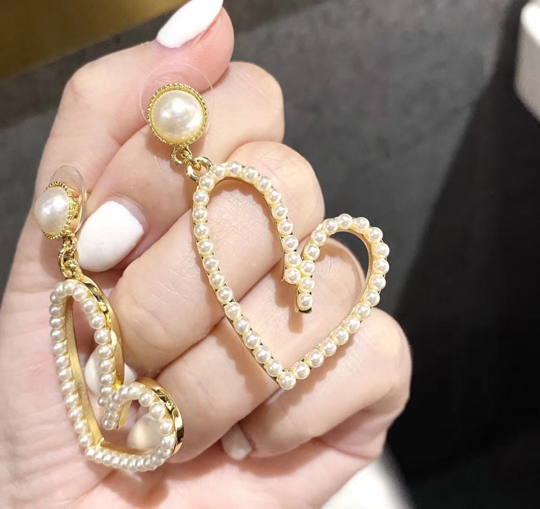 PEARL GOLD PLATED OPEN HEART EARRINGS