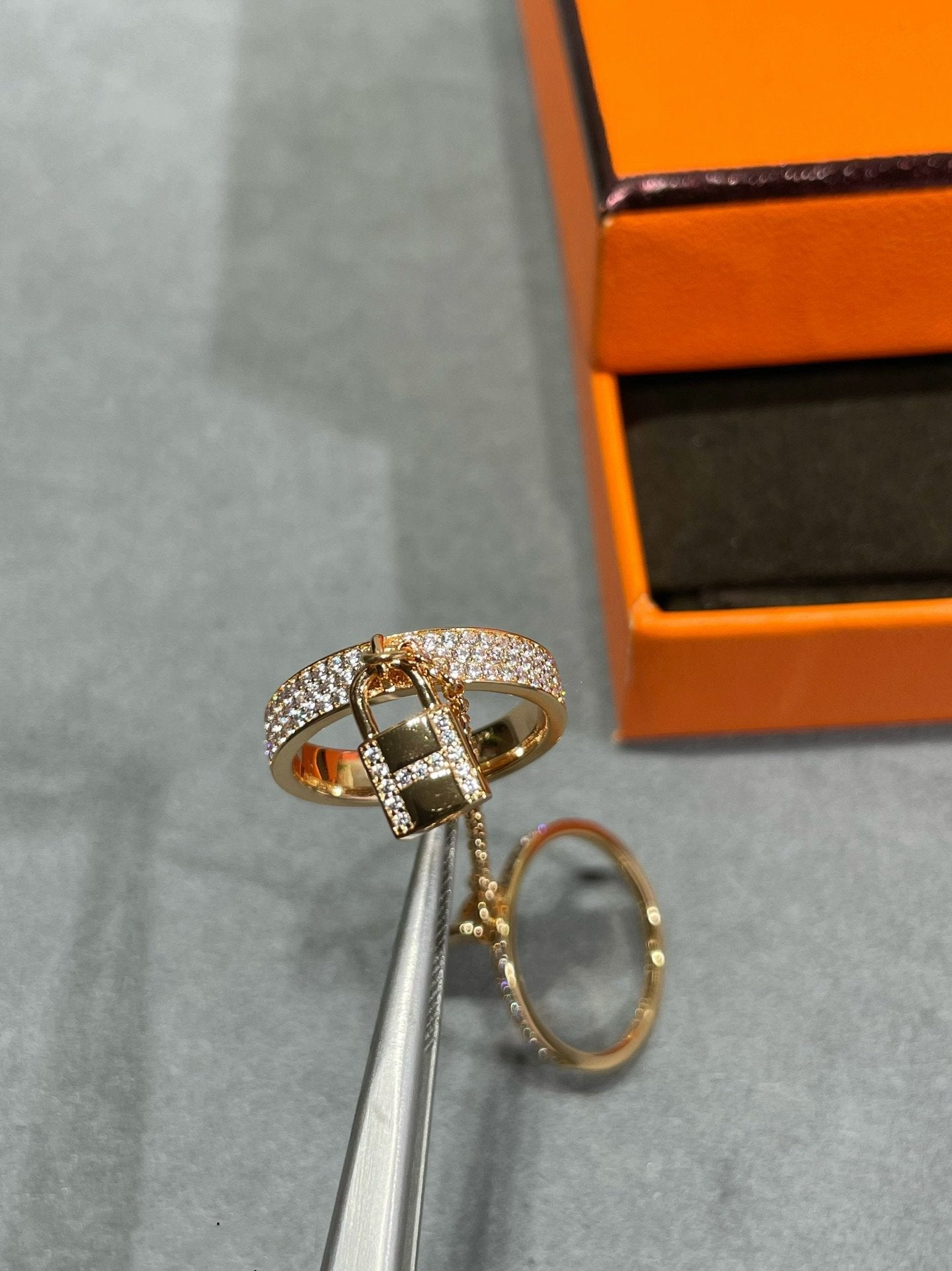 DIANA HM KELLY CLOCHETTE DOUBLE RING IN ROSE GOLD WITH DIAMONDS