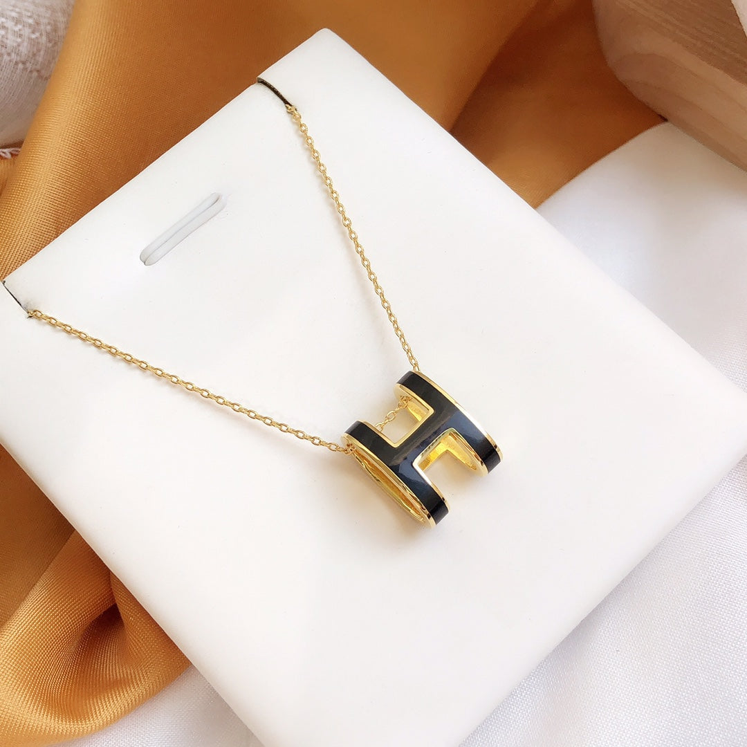 DIANA HM CLIC BLACK ENAMEL GOLD NECKLACE