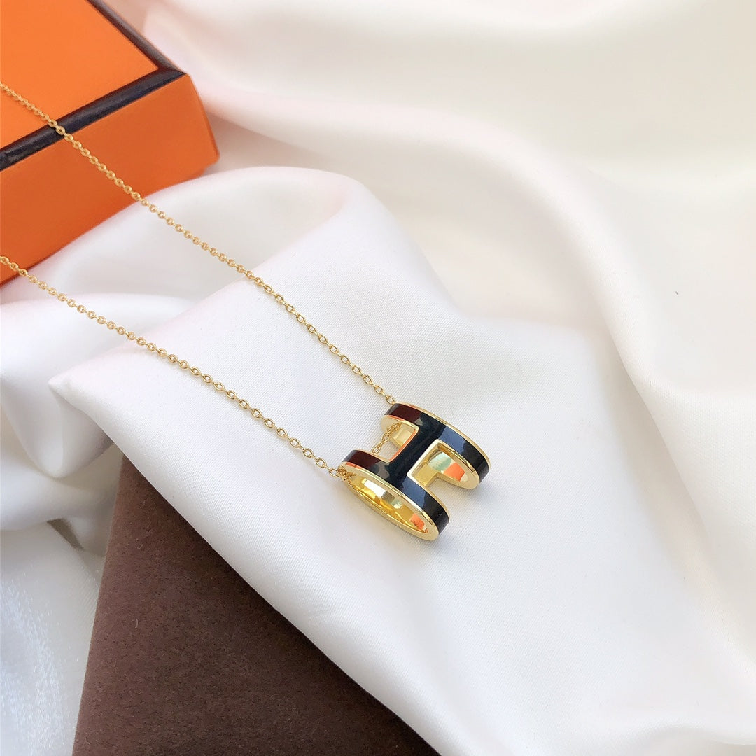 DIANA HM CLIC BLACK ENAMEL GOLD NECKLACE