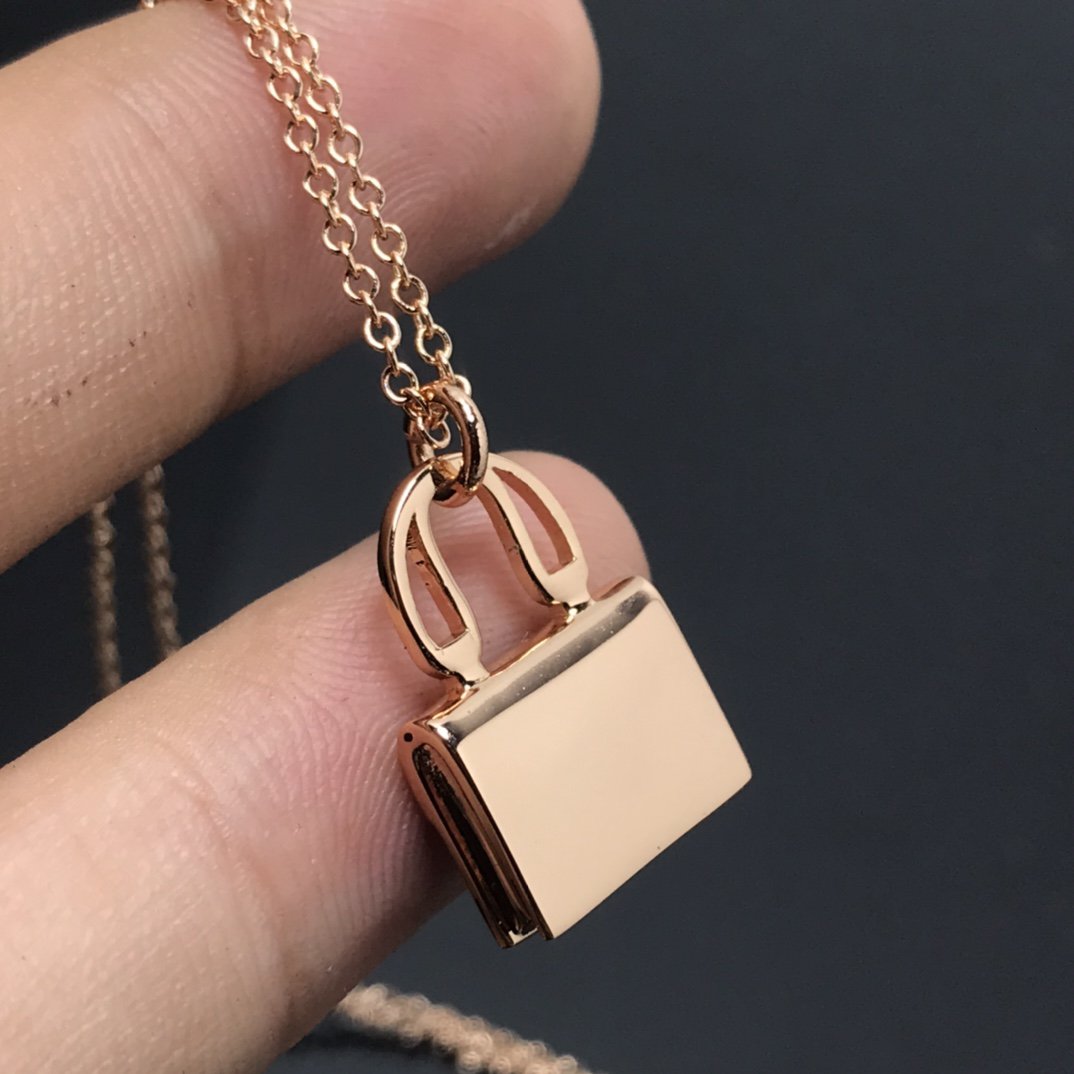 DIANA HM NECKLACE ARRIVAL BLACK DIAMOND