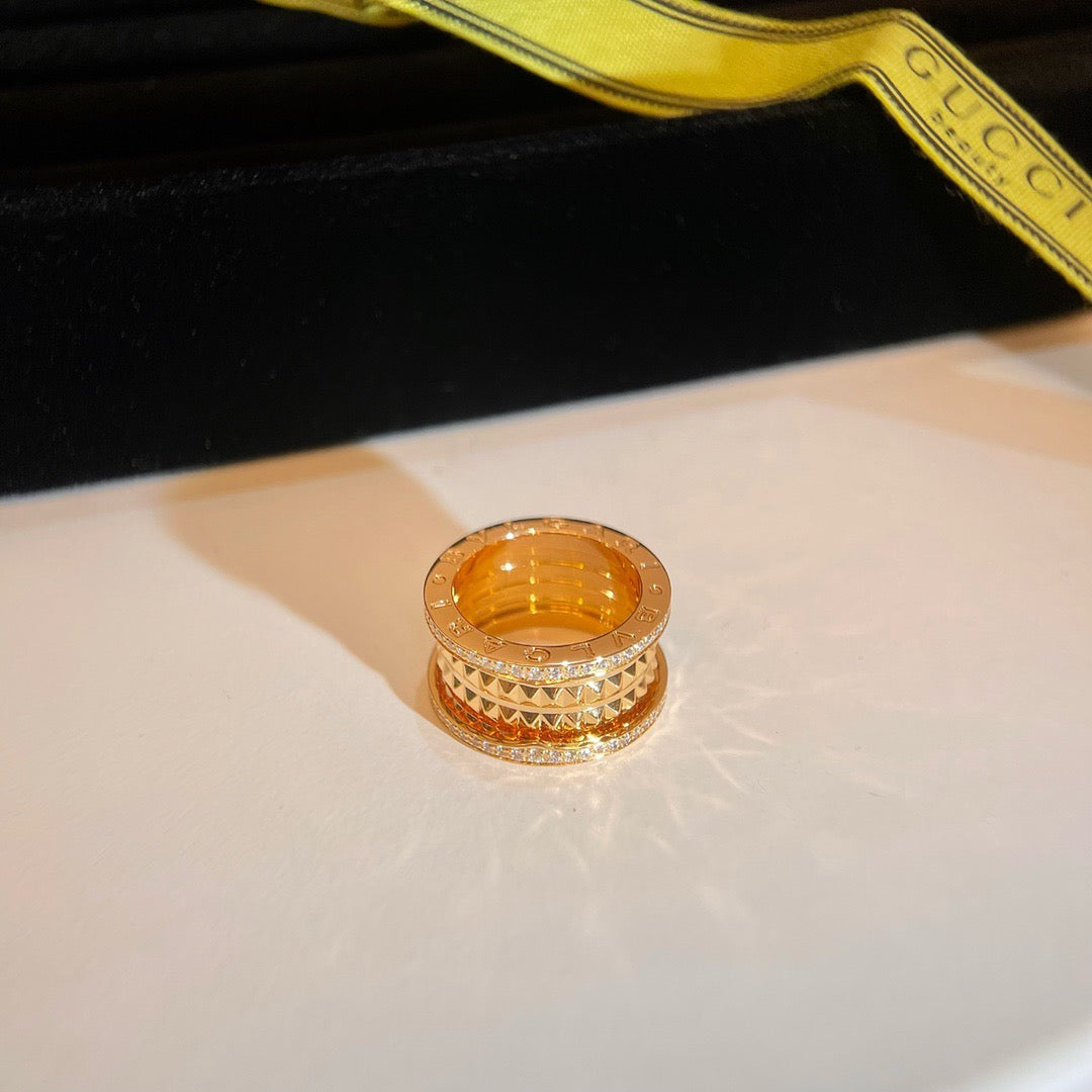 DIANA ZERO 1 ROCK GOLD CERAMIC WITH PAVED DIAMONDS RING