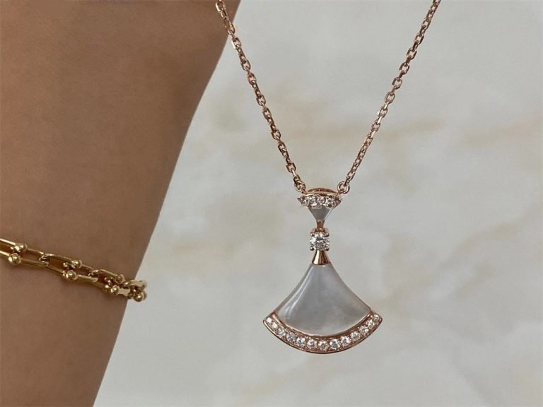 DIANA DREAM NECKLACE MOP PINK GOLD DIAMOND