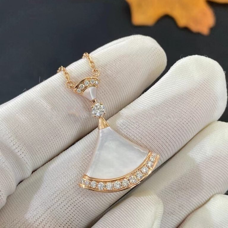DIANA DREAM NECKLACE MOP PINK GOLD DIAMOND