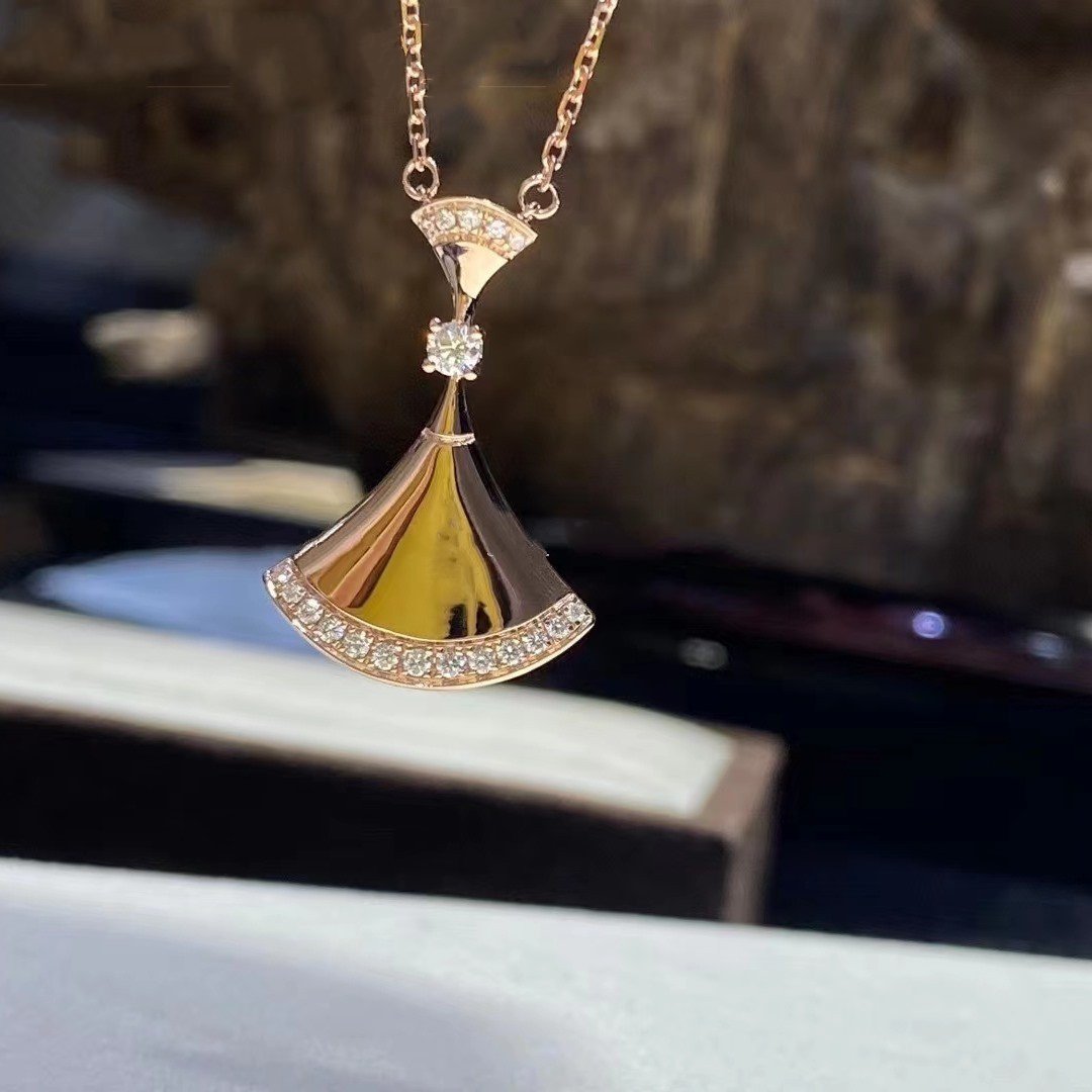 DIANA DREAM NECKLACE PINK GOLD DIAMOND