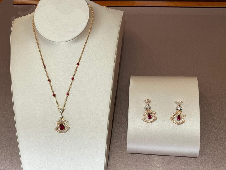 DIANA DREAM NECKLACE CARNELIAN DIAMOND PINK GOLD