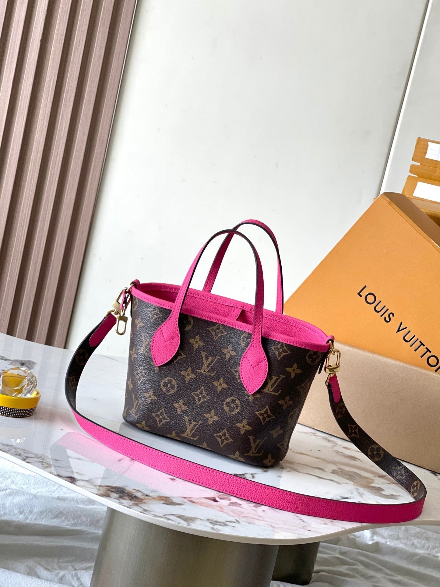 NEVERFULL BANDOULI¨¨RE INSIDE OUT BB 24 IN BROWN MONOGRAM CANVAS AND PINK CALFSKIN