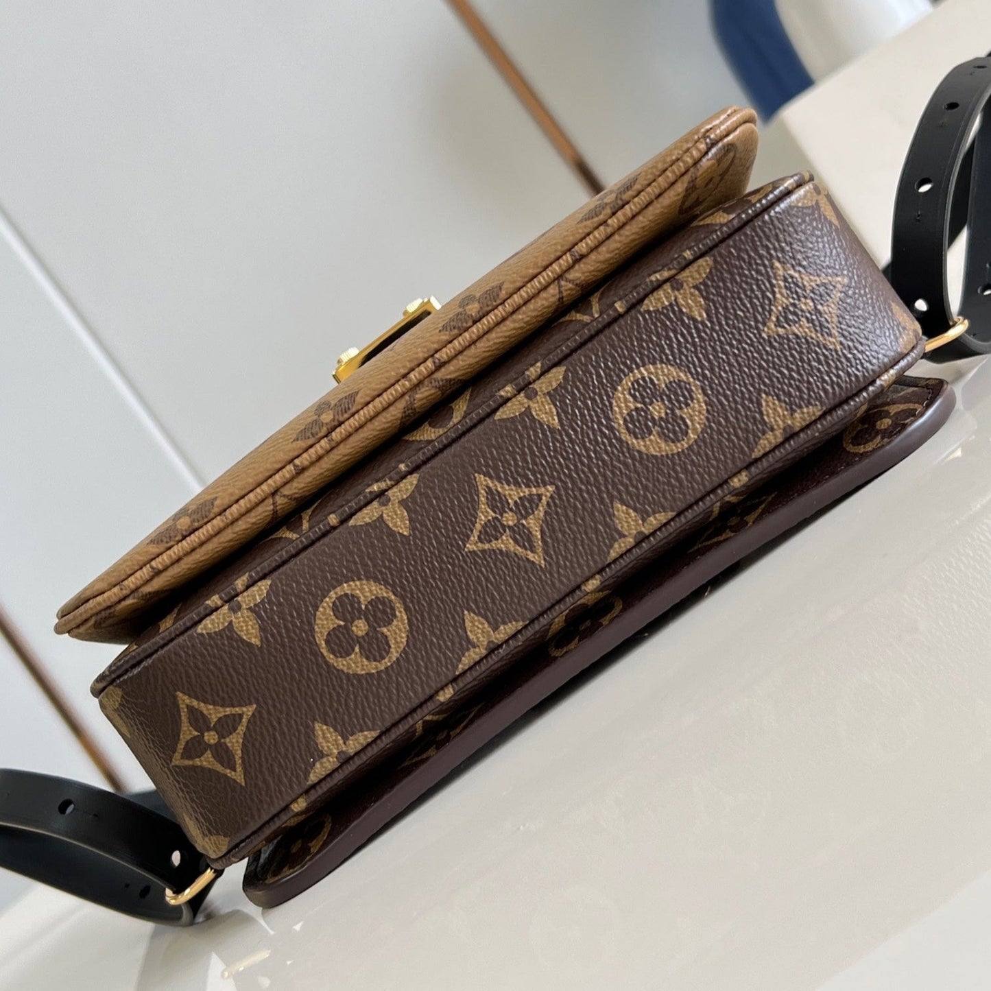 POCHETTE M¨¦TIS 20 IN BROWN MONOGRAM AND MONOGRAM REVERSE CANVAS GOLD BUCKLE