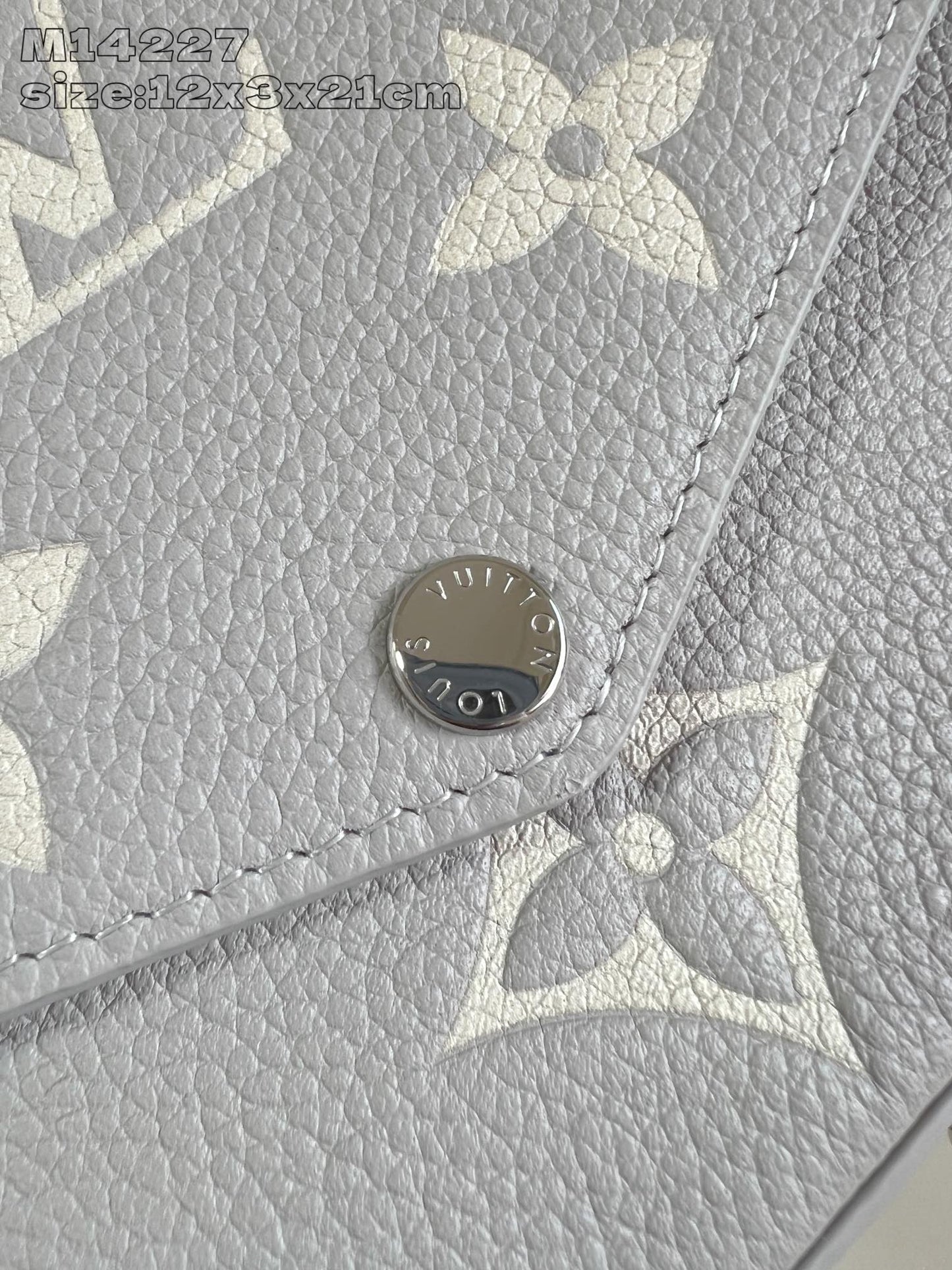 LV Pochette Felicie Brume Gray Monogram Cowhide 205525