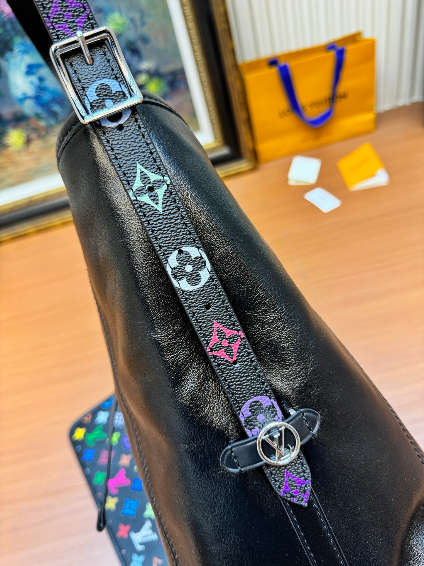 LV CarryAll Vibe LV x TM 39cm Black Sheepskin 206019