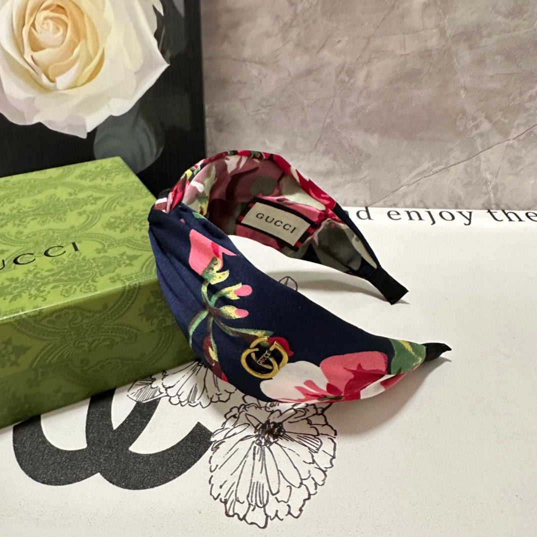 HAIRBAND IN BLUE BLACK FLORAL SILK 252674