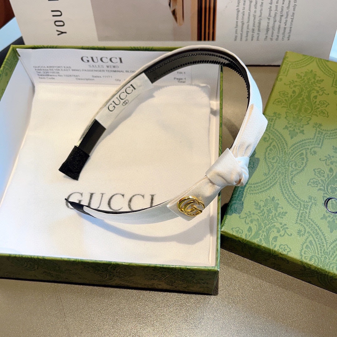 BOW HAIRBAND IN WHITE RE-NYLON 356590