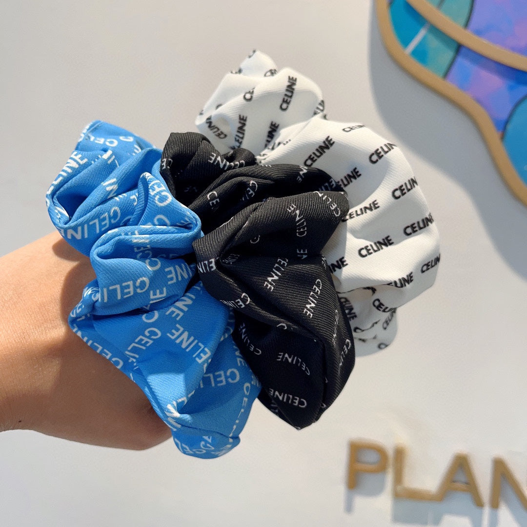 WHITE WRINKLED FABRIC SCRUNCHIE 358224