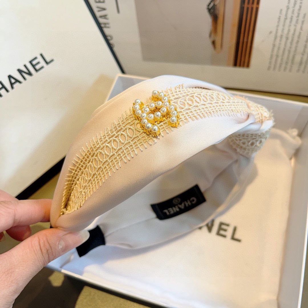 WHITE FABRIC AND SILK HAIRBAND 409391