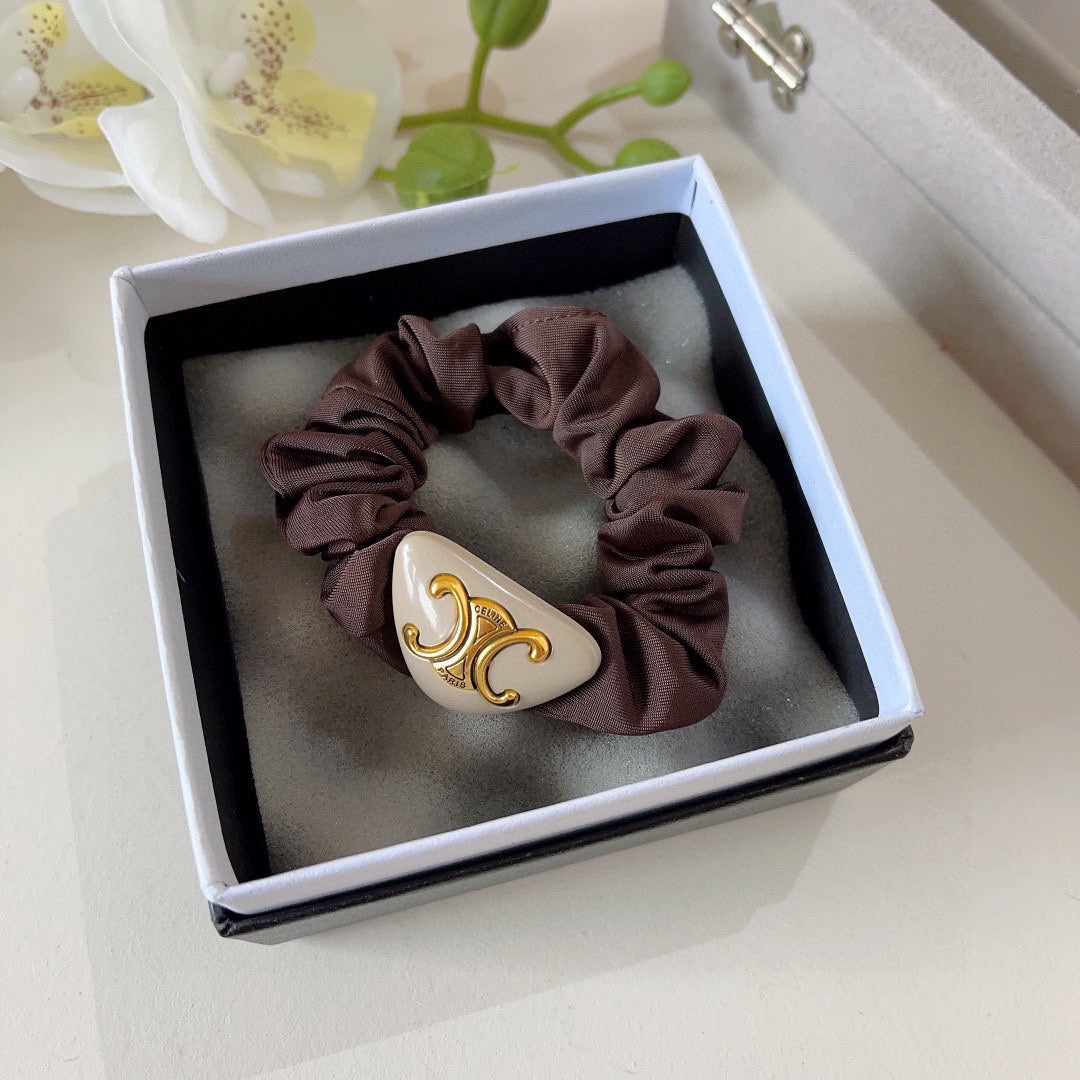 RUSSET BROWN WRINKLED FABRIC SCRUNCHIE 427325
