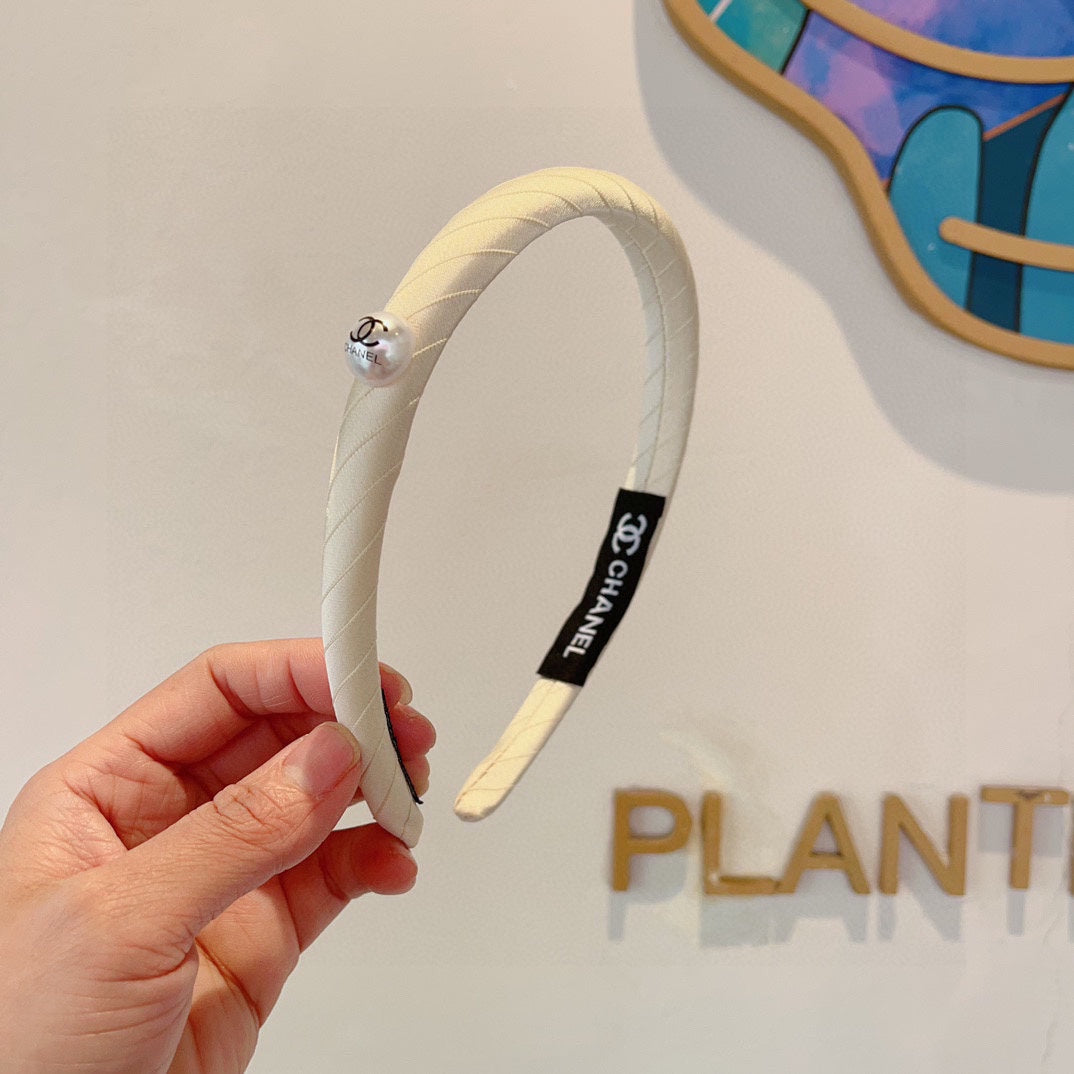 WHITE FABRIC HAIRBAND 432770