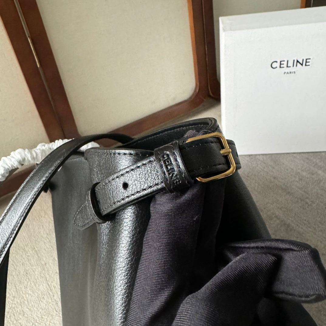 MEDIUM CABAS ANA?S CUIR TRIOMPHE 54 IN BLACK GRAINED CALFSKIN
