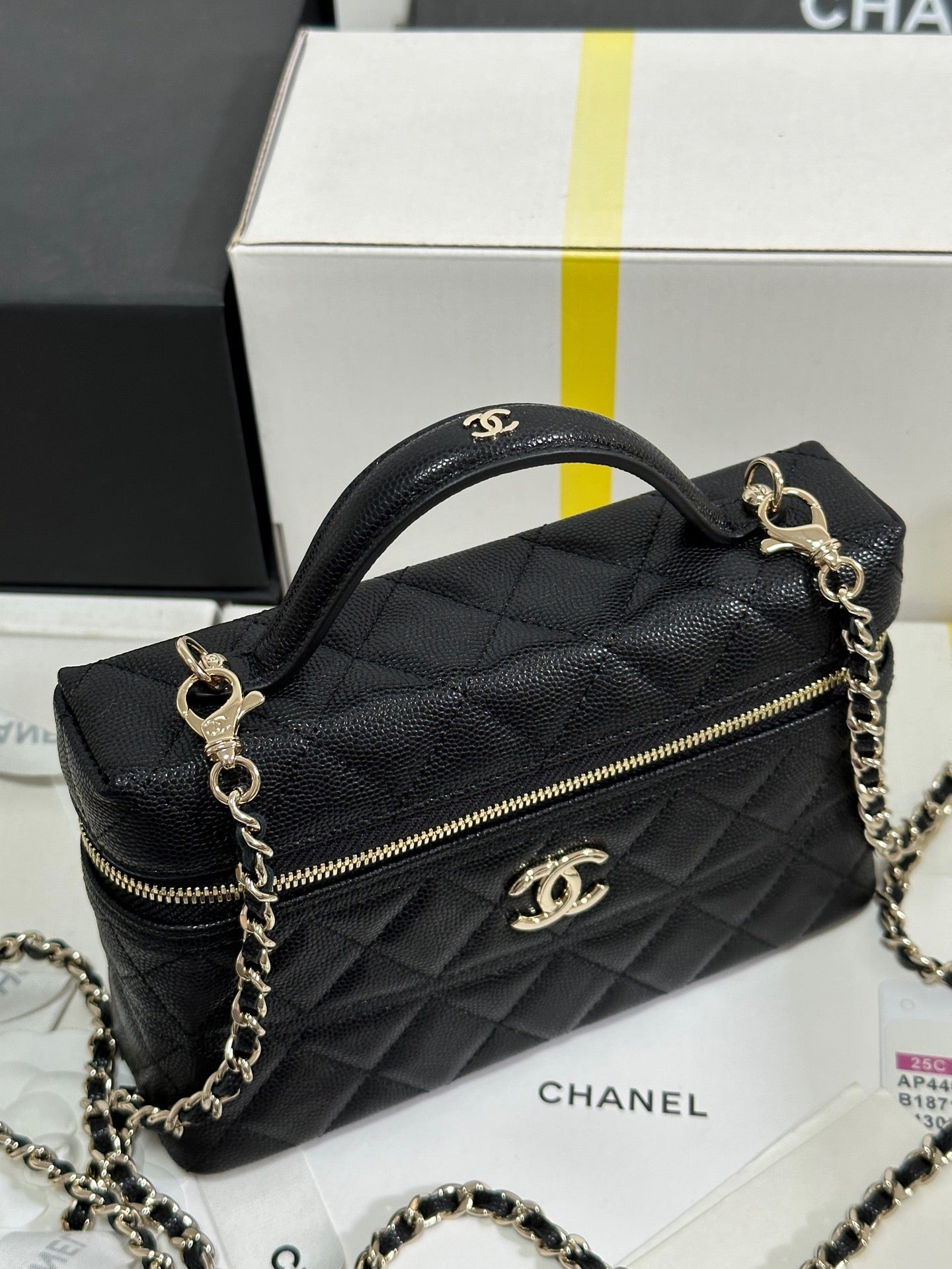 CC 25C Vanity Case 19.5cm Black Calfskin Silver Hardware 243640